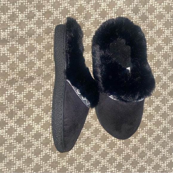 Isotoner Women's Microsuede Mallory Hoodback Slipper NEW SZ 8.5-9 - Picture 2 of 6